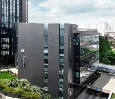 电子标签与不干胶贴纸印刷工艺对比及选型指南